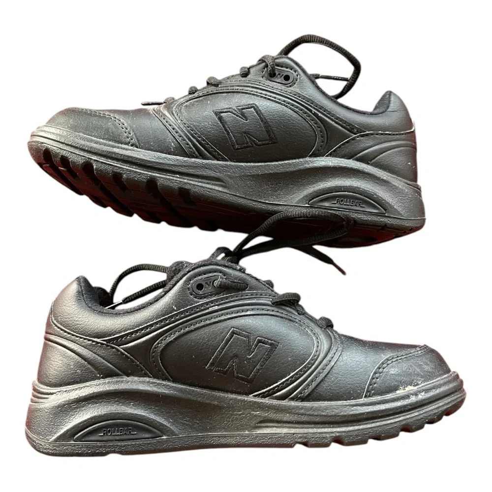 New Balance 812 sneakers in black